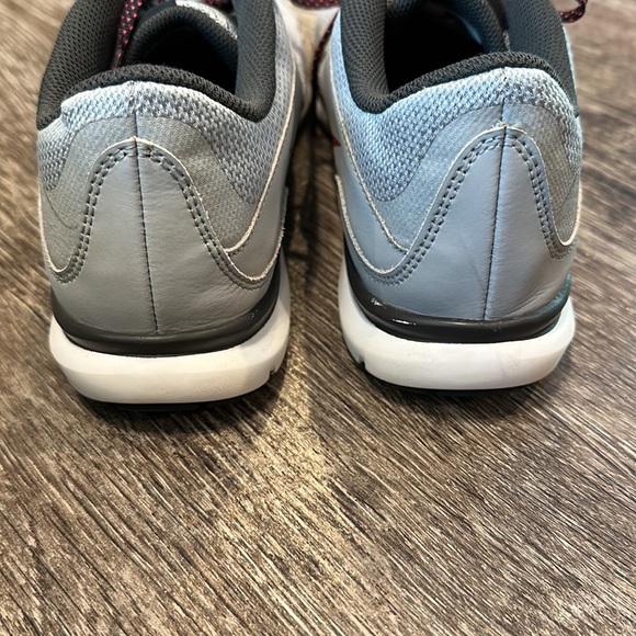 Women’s Nike Training Flex Trainer 5 Size 10 - Picture 4 of 10